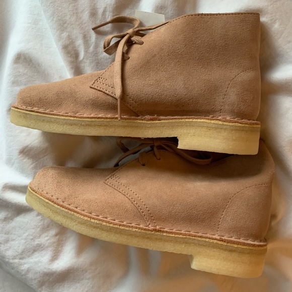 Clarks Originals Collection Desert Boots in beige suede - Picture 9 of 9